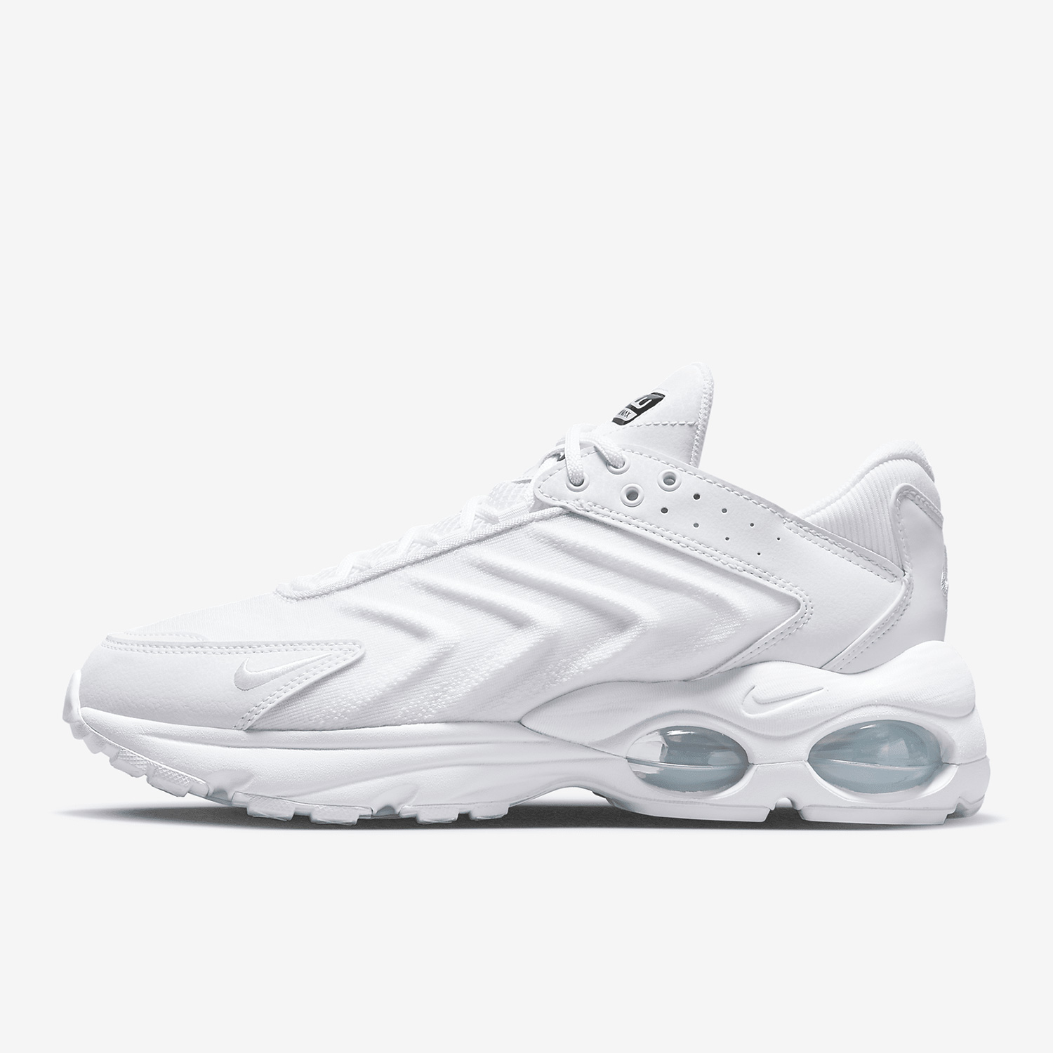 Nike Official Genuine Air Max  - đánh giá và giá Men Shoes Myntra