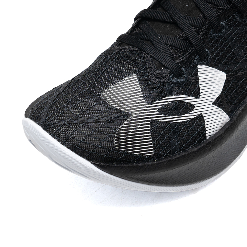 Under Armour Men's Sports Shoe - đánh giá và giá Men Shoes Under Armour