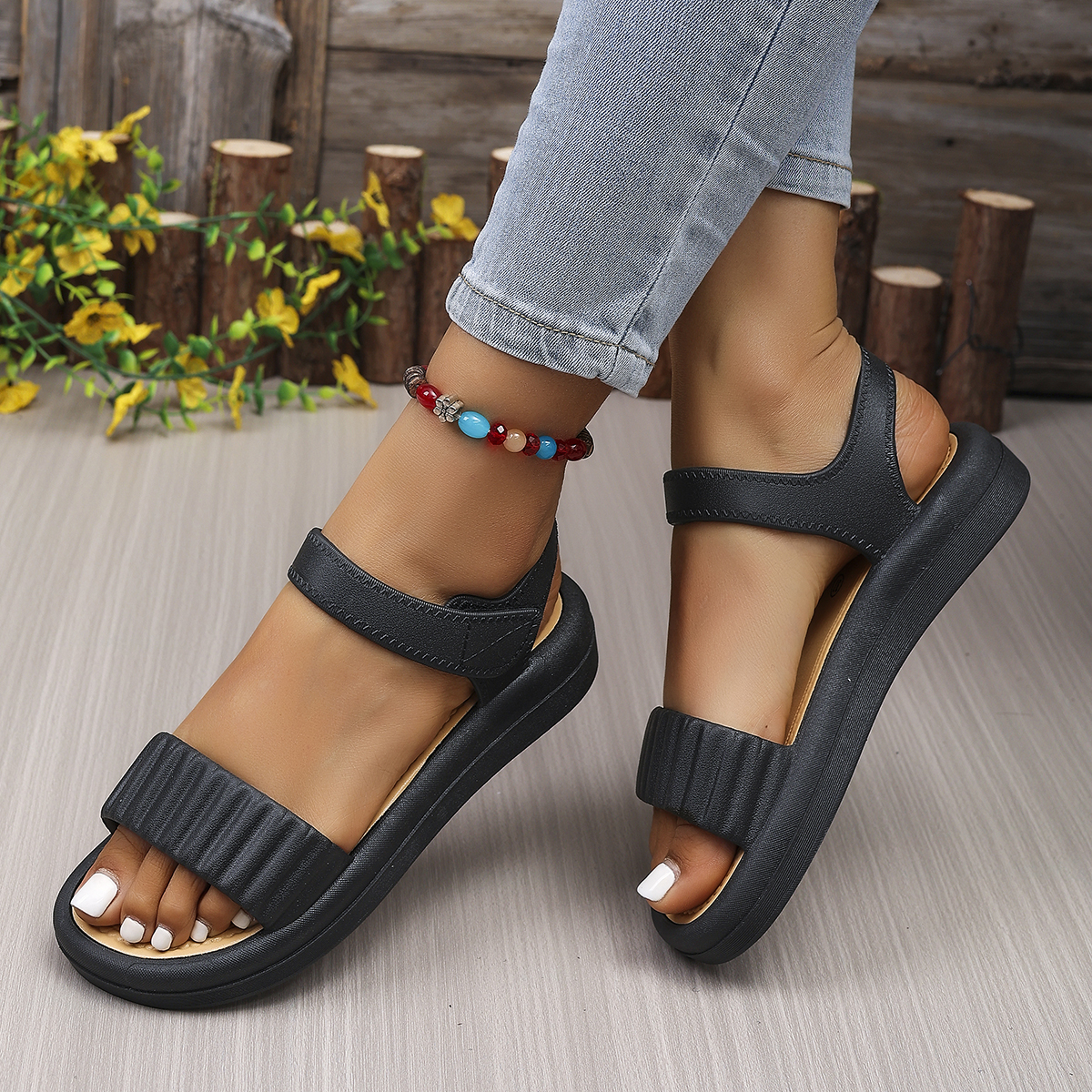 Women's White Platform Sandals - đánh giá và giá Velcro Strap Sandal