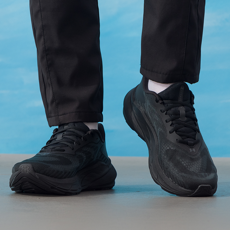 Under Armour Men's Sports Shoe - đánh giá và giá Men Shoes Under Armour