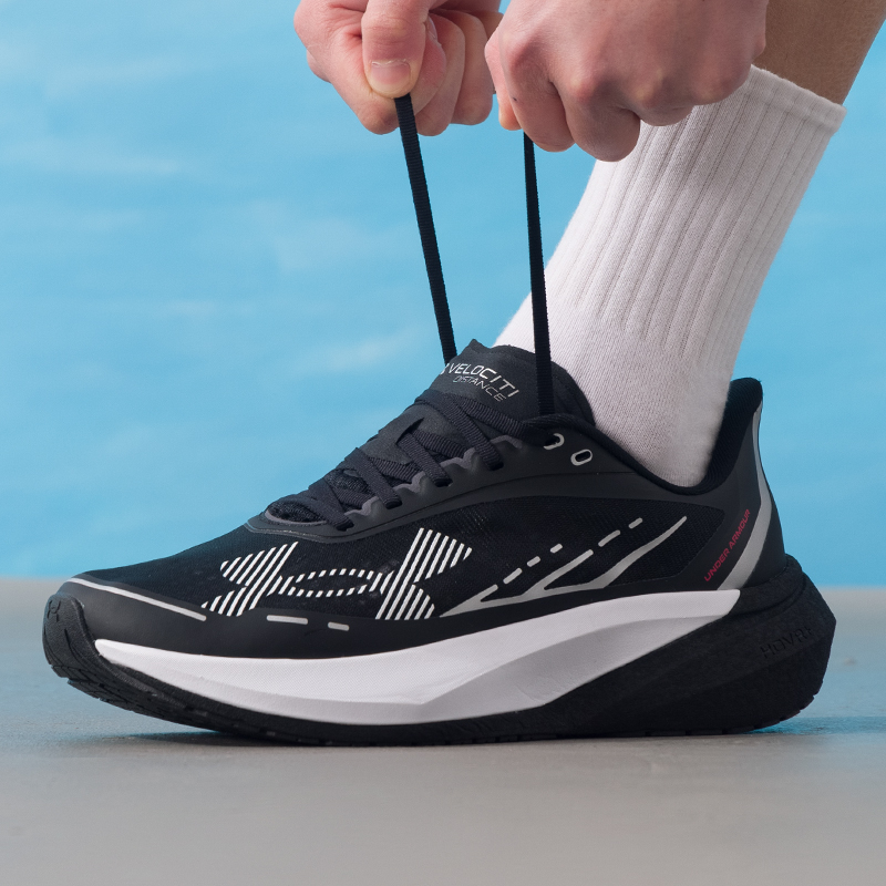Under Armour Men's Sports Shoe - đánh giá và giá Men Shoes Under Armour