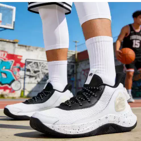 Under Armour Authentic Men's C - đánh giá và giá Men Shoes Under Armour