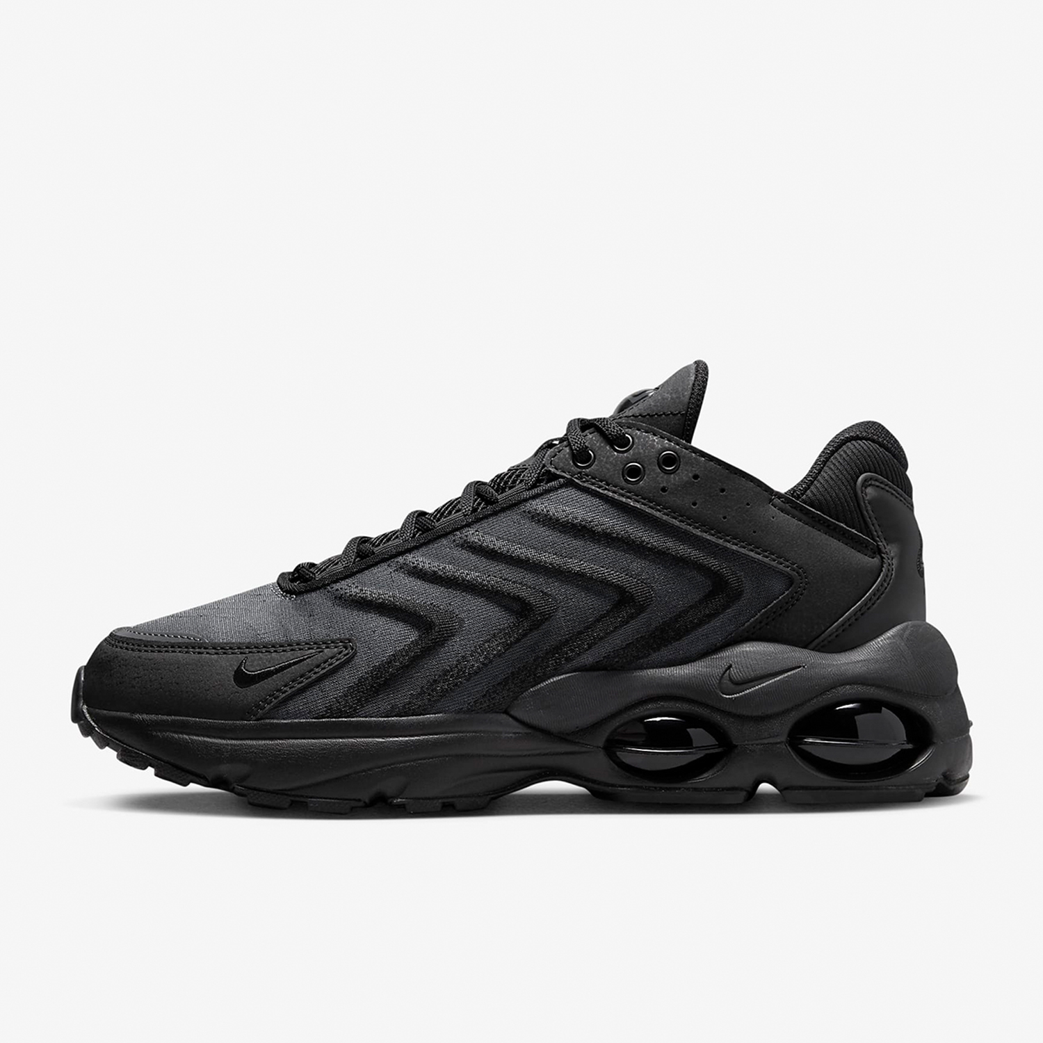 Nike Official Genuine AIR MAX  - đánh giá và giá Men Shoes Myntra
